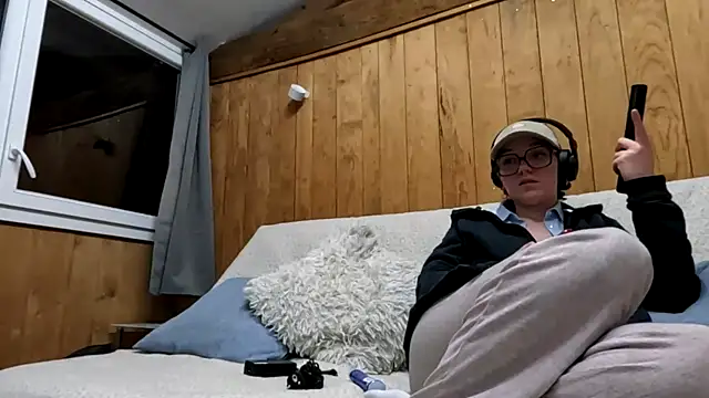 Snapshot of ju_juliette chatting on March 12, 2026, 10:27 pm ju juliette online show from March 12, 2026, 10:27 pm