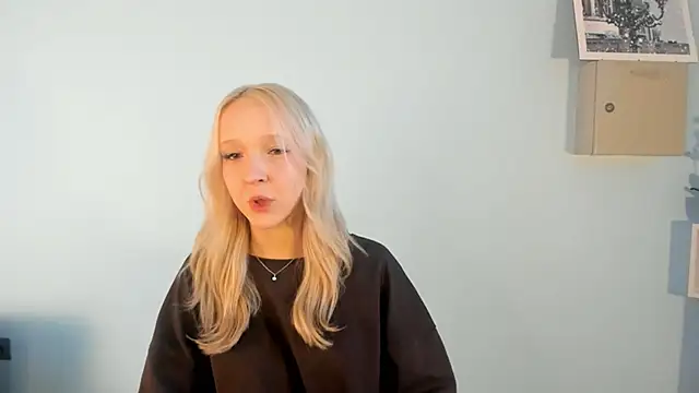 LatrinaNivala online show from January 16, 2026, 11:36 am