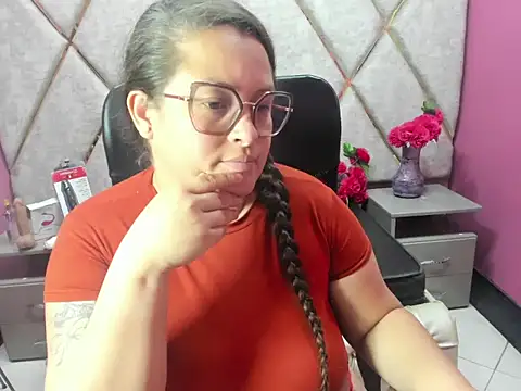 Sarah Boobs  online show from April 9, 2026, 6:19 am