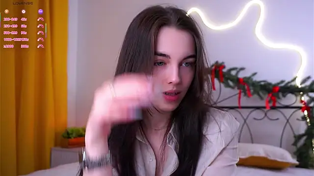 Snapshot of MirnaTellado chatting on February 19, 2026, 7:10 pm MirnaTellado online show from February 19, 2026, 7:10 pm