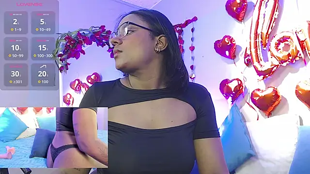 Snapshot of domiiniquex chatting on February 17, 2026, 12:34 pm domiiniquex online show from February 17, 2026, 12:34 pm