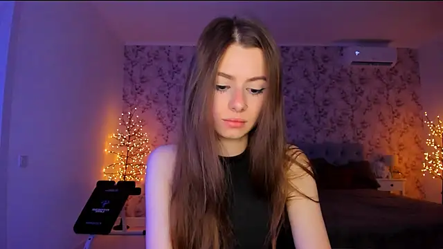 Hot Molly5 online show from July 5, 2026, 6:37 pm