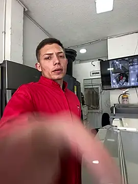 santiObrero online show from March 7, 2026, 4:37 pm