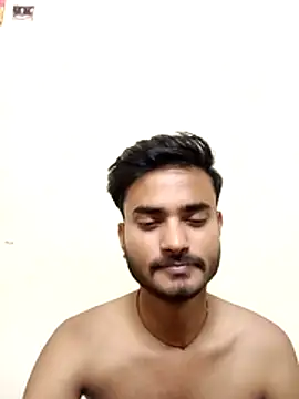 sdgjjkkmm online show from April 16, 2026, 9:04 pm