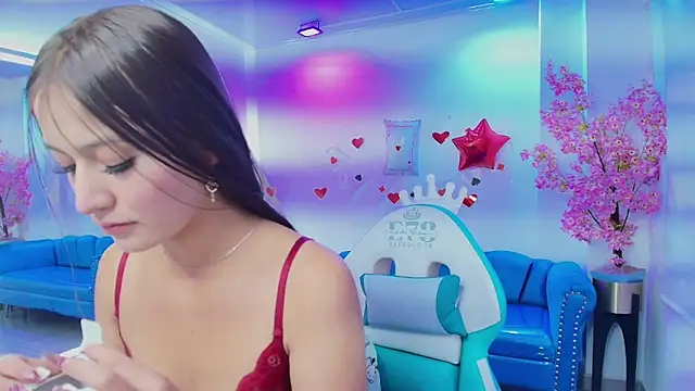 Snapshot of Zoe_swan chatting on February 25, 2026, 11:31 am Zoe swan online show from February 25, 2026, 11:31 am