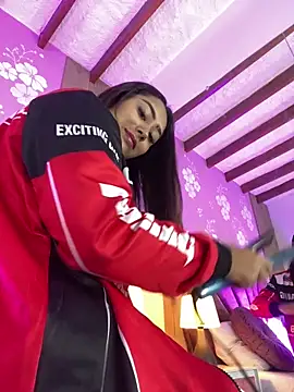 MadisonFox1 online show from February 13, 2026, 11:28 am