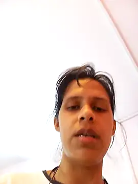 mitzukywinteer online show from February 4, 2026, 8:25 pm