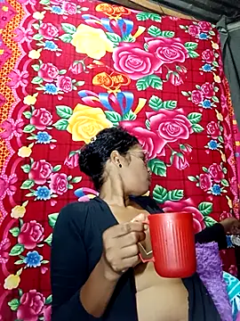 Yandris 1212 online show from February 2, 2026, 11:25 pm