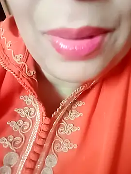 Naughty-Yousra online show from May 15, 2026, 8:32 am