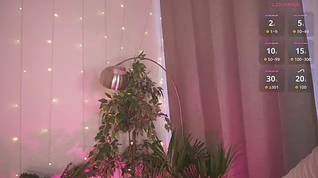 Snapshot of MoonlightAsuna chatting on February 20, 2026, 1:55 pm MoonlightAsuna online show from February 20, 2026, 1:55 pm