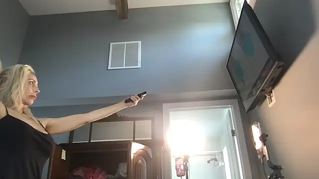 LindseyFAFO online show from April 11, 2026, 3:27 pm