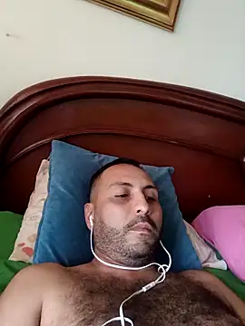 Snapshot of Josefbc chatting on April 14, 2026, 8:48 pm Josefbc online show from April 14, 2026, 8:48 pm