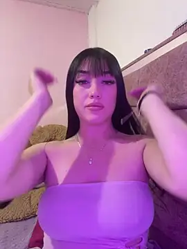 Snapshot of Melody_rousse__ chatting on May 8, 2026, 9:20 pm Melody rousse online show from May 8, 2026, 9:20 pm
