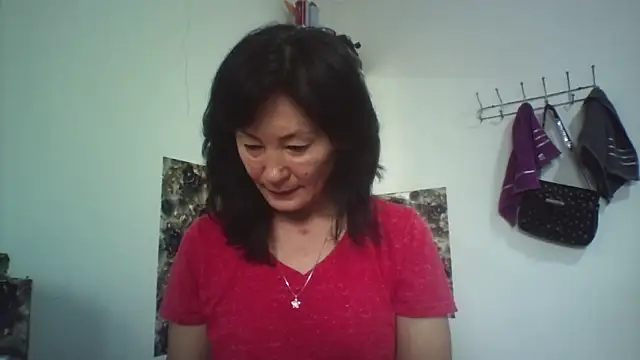 Snapshot of bella2322 chatting on February 11, 2026, 4:28 am bella2322 online show from February 11, 2026, 4:28 am