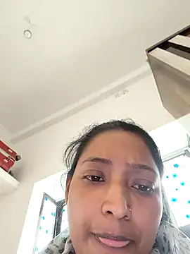 Hot-Tinaa online show from January 17, 2026, 7:24 am