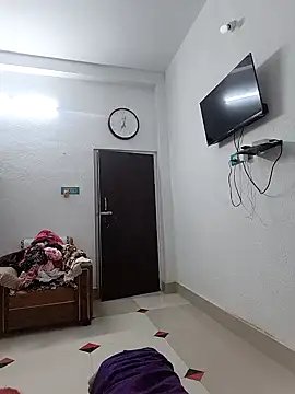 Hot-Tinaa online show from March 11, 2026, 1:22 am