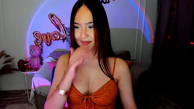 Snapshot of GlowMe chatting on February 20, 2026, 6:41 pm GlowMe online show from February 20, 2026, 6:41 pm