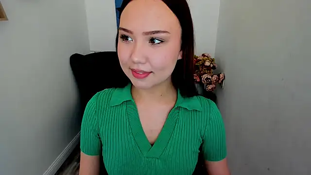 GlowMe online show from March 9, 2026, 4:27 am