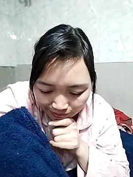 Snapshot of lia-coy chatting on February 21, 2026, 11:33 am lia-coy online show from February 21, 2026, 11:33 am