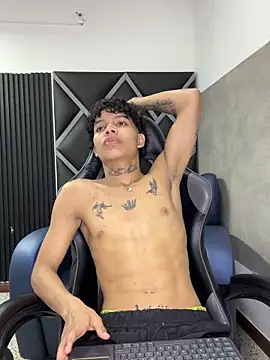 Dogan Renzo0 online show from February 9, 2026, 8:57 pm