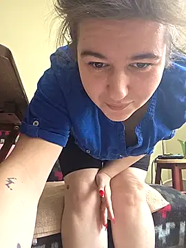 Ashlovescannabis online show from March 9, 2026, 2:21 pm