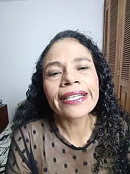 auroracandelax online show from March 22, 2026, 6:22 pm