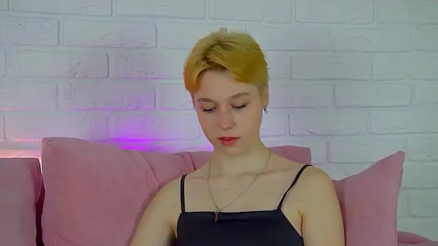 Snapshot of AgataGate chatting on February 21, 2026, 4:35 am AgataGate online show from February 21, 2026, 4:35 am