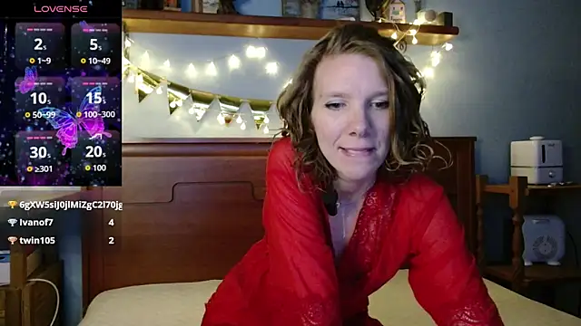 Snapshot of Daisy_Lovely chatting on February 19, 2026, 4:19 am Daisy Lovely online show from February 19, 2026, 4:19 am