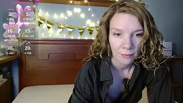 Daisy Lovely online show from April 10, 2026, 5:12 am