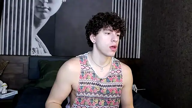 Snapshot of TylerGibson chatting on February 18, 2026, 3:02 am TylerGibson online show from February 18, 2026, 3:02 am