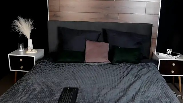 Snapshot of TylerGibson chatting on February 24, 2026, 3:48 am TylerGibson online show from February 24, 2026, 3:48 am