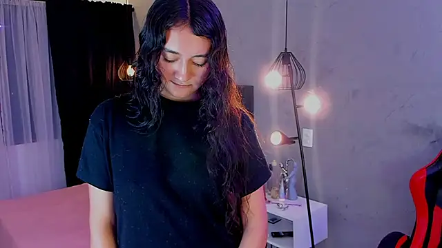 isabella nowa online show from March 30, 2026, 12:28 pm