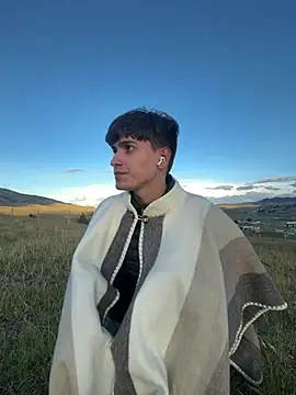 Naim TheKing online show from April 1, 2026, 10:40 pm