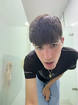 Naim TheKing online show from April 4, 2026, 10:07 pm