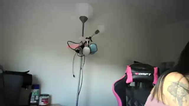 Snapshot of Yulian_Milf chatting on March 8, 2026, 3:27 pm Yulian Milf online show from March 8, 2026, 3:27 pm