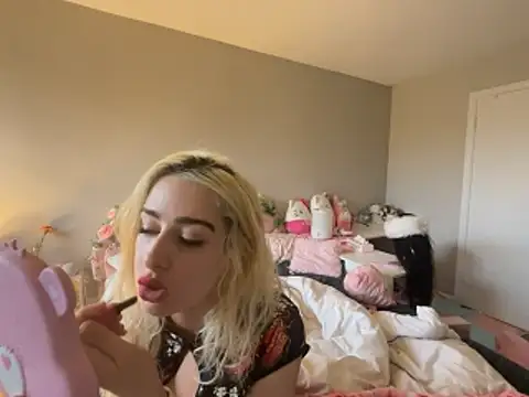 Pink mink21 online show from February 18, 2026, 3:52 pm