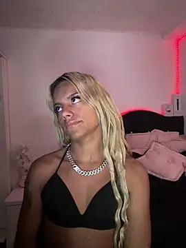 andyy x online show from April 10, 2026, 5:56 am