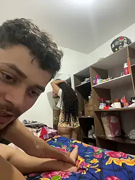 Snapshot of casal_prosperar chatting on February 25, 2026, 3:49 am casal prosperar online show from February 25, 2026, 3:49 am