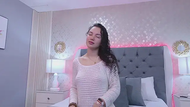 RoxanaAngel online show from February 14, 2026, 1:52 pm