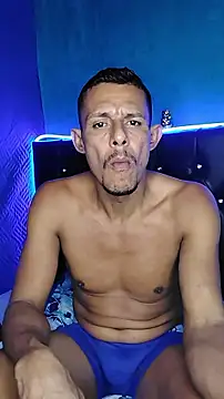 juanmaur22 online show from February 8, 2026, 9:18 pm