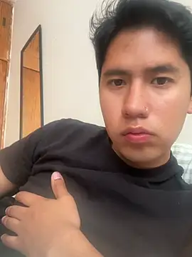 Snapshot of Jleonardolr chatting on February 21, 2026, 6:31 pm Jleonardolr online show from February 21, 2026, 6:31 pm