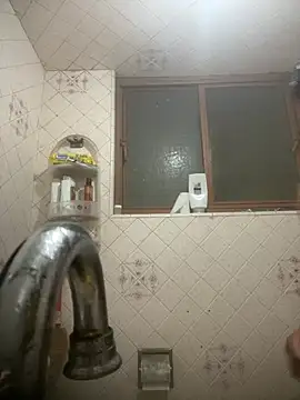 Snapshot of Jleonardolr chatting on March 9, 2026, 12:42 pm Jleonardolr online show from March 9, 2026, 12:42 pm