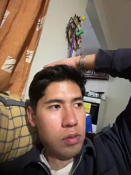 Snapshot of Jleonardolr chatting on March 13, 2026, 11:33 pm Jleonardolr online show from March 13, 2026, 11:33 pm