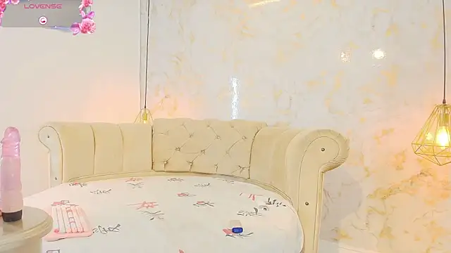 Snapshot of tifanibrown chatting on February 7, 2026, 1:37 pm tifanibrown online show from February 7, 2026, 1:37 pm