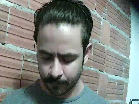 Snapshot of moreno18rn chatting on May 15, 2026, 3:08 pm moreno18rn online show from May 15, 2026, 3:08 pm