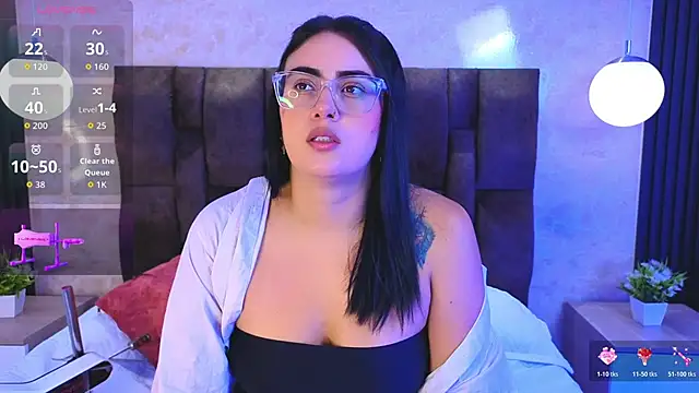 Snapshot of vicky_grey chatting on April 22, 2026, 12:18 pm vicky grey online show from April 22, 2026, 12:18 pm