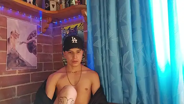 Snapshot of PaulDamico chatting on February 14, 2026, 7:21 pm PaulDamico online show from February 14, 2026, 7:21 pm