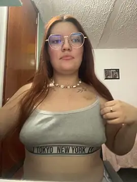 Vixroy7 online show from April 10, 2026, 10:25 pm