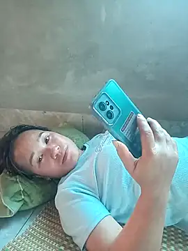 cutebobi online show from April 8, 2026, 6:57 am