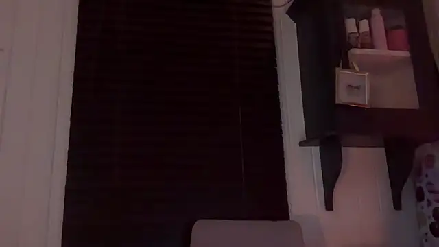 xopeachybaby online show from March 30, 2026, 10:05 am